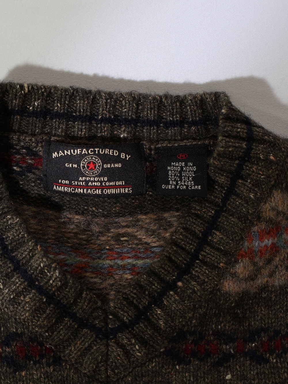 American Eagle Outfitters Brown Patterned V-Neck Sweater Vest - Picture 4 of 7
